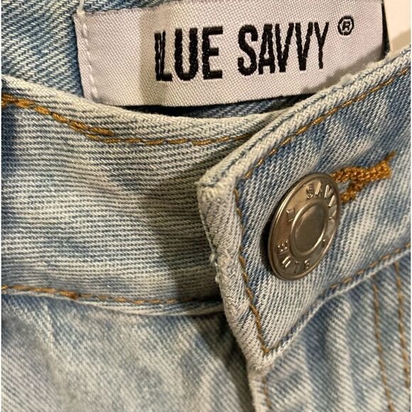 90s Boyfriend Heavily Distressed Jeans - Picture 8 of 9